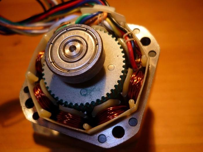 Kas ir stepper motors, kādas ir tā priekšrocības?