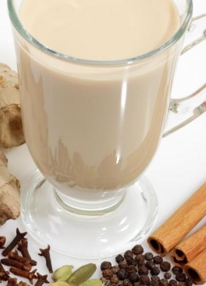 Tēja ar pienu - kaitējums un labums tajā pašā laikā