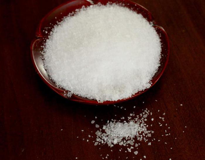 Kas atšķir košera sāli no ēdamistabas. Košera sāls lietošana ēdiena gatavošanā