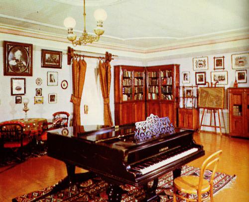 Čaikovska muzejs Klinā ir viens no pirmajiem mūzikas un piemiņas muzejiem Krievijā
