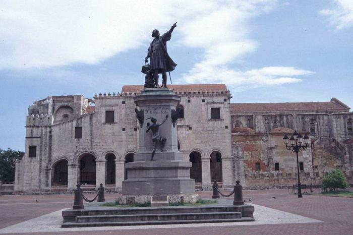 Kādā pilsētā ir uzcelts Kolumbusa piemineklis? Protams, Barselonā!