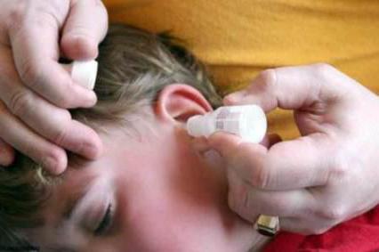 Ausu pilieni ar sāpēm ausī: vārds. Ausis nokļūst no sāpēm ausī bērnam ar antibiotiku